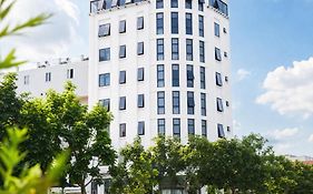 White Rose Hotel